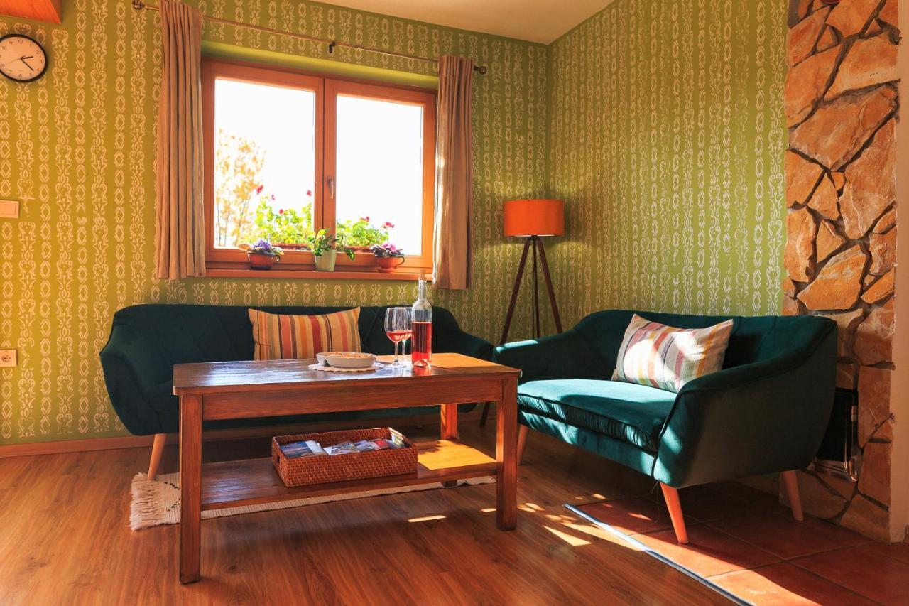 River Cottage Besenova Ngoại thất bức ảnh